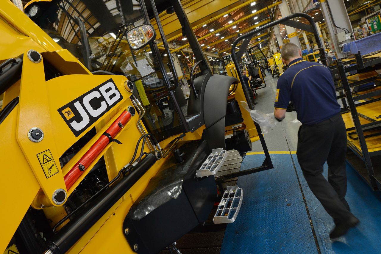 Covid-19 impact puts nearly 1,000 staff jobs at risk in JCB