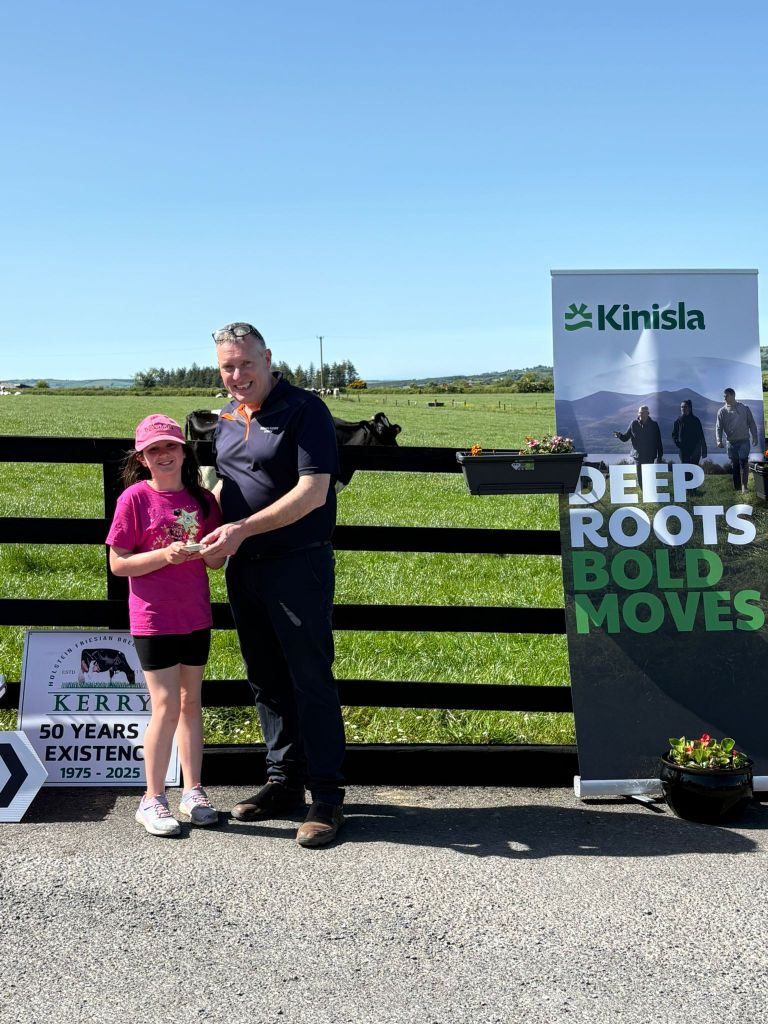 Chloe Horgan, 2nd place under-12 class with Kinisla's John O'Keeffe. Source: Kerry Holstein Friesian breeders club