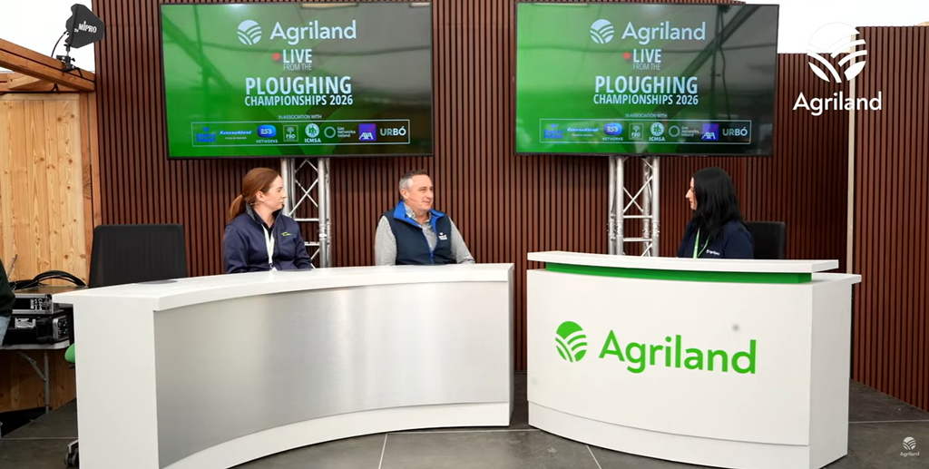 Teagasc's Klara McGriskin and Bank of Ireland's Eoin Lowry with Agriland's Aisling O'Brien.