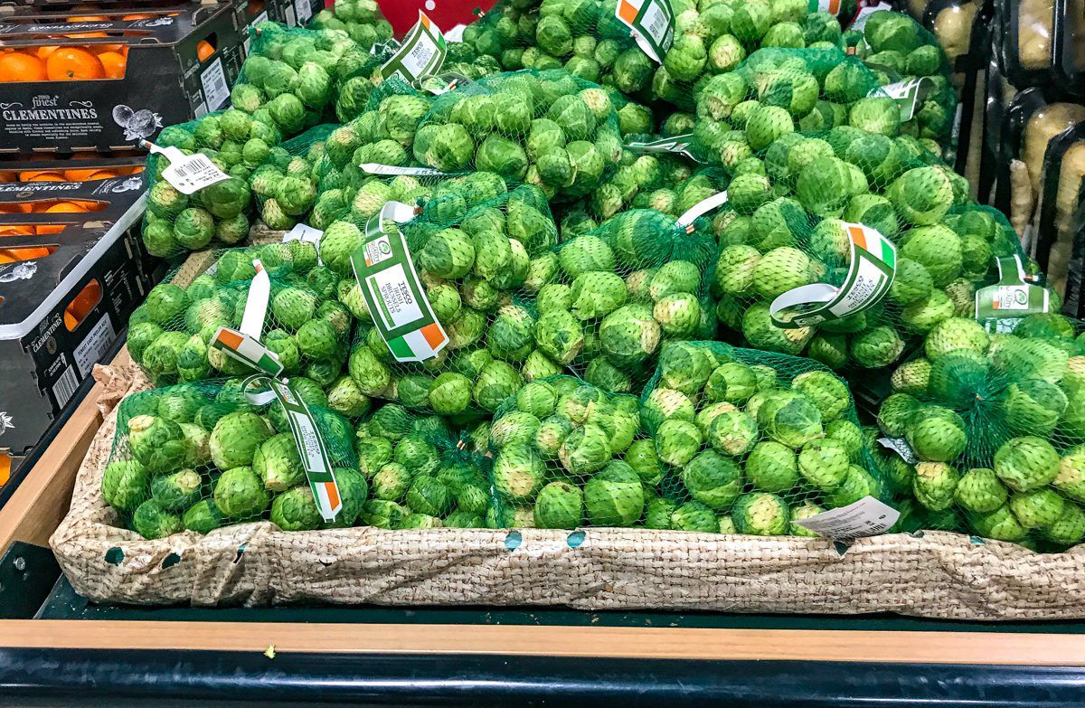 How much are vegetables retailing for in the supermarkets?