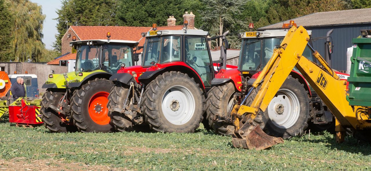 Auction report: MF and Claas tractors, plus a Lexion, under the hammer