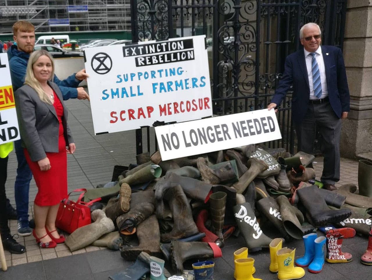 Climate change activists back farmers at major rural protest