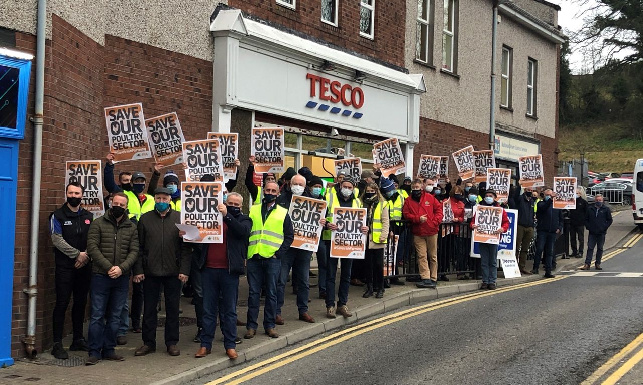Poultry sector protestors in Cavan call for 15c increase per chicken