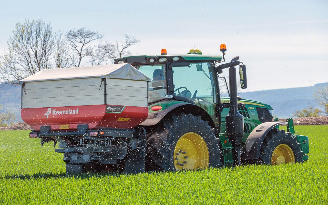 Kverneland Exacta CL spreader gains in accuracy