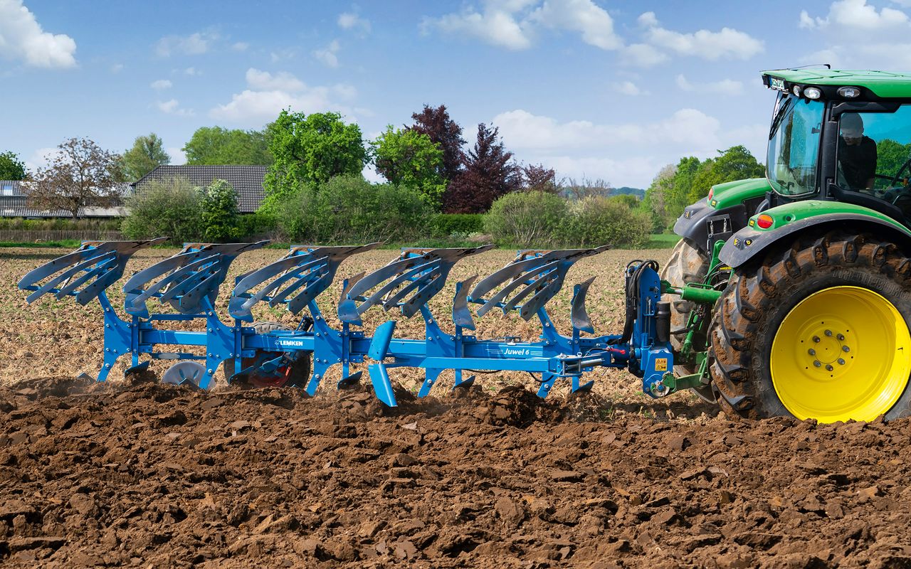 Lemken commits to improving soil health