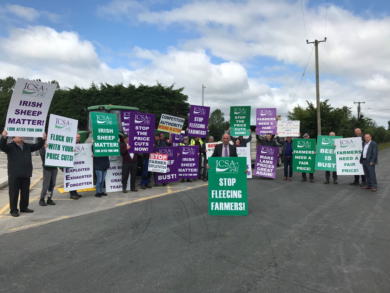Overnight ICSA protest for price rise continues in Athleague