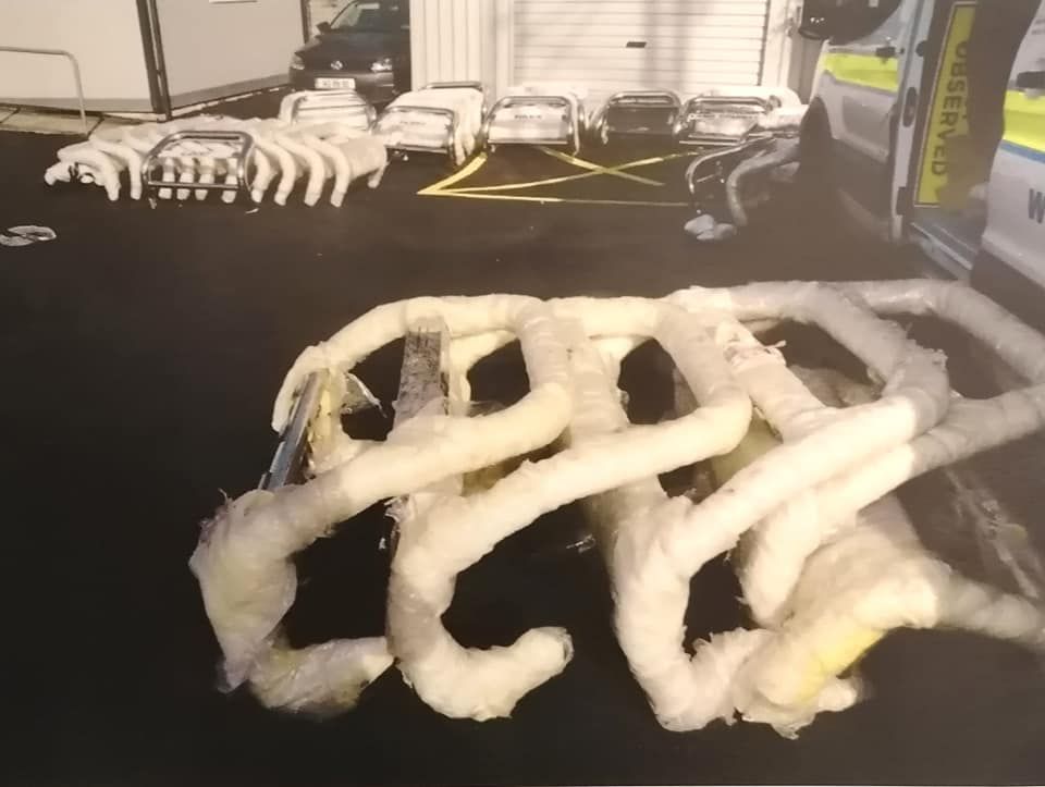 Man arrested after Gardaí seize counterfeit bull bars worth €50,000