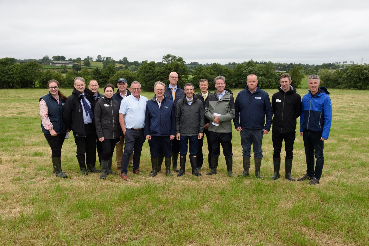 Water quality: Minister Muir visits ASSAP farm in Monaghan