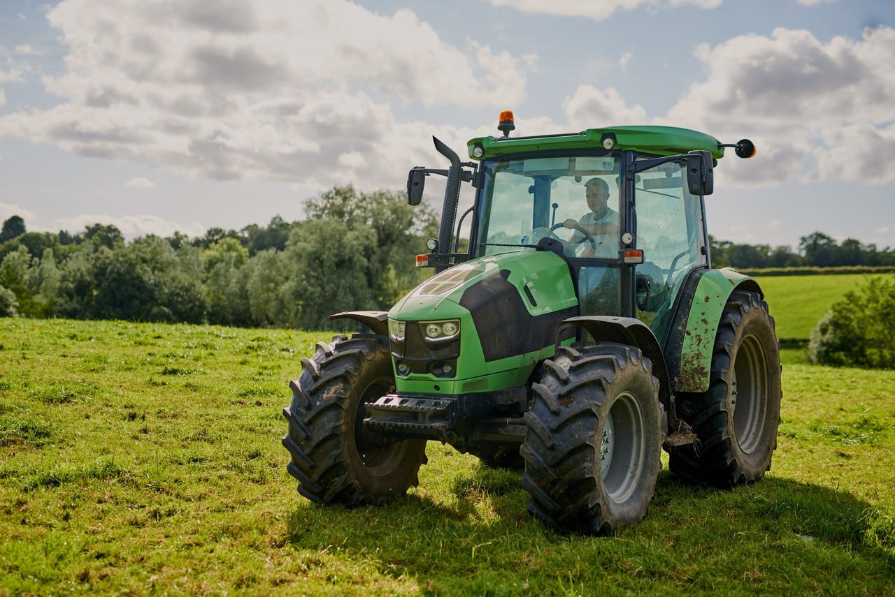 Sinn Féin says carbon taxes are penalising those who 'drive tractors'