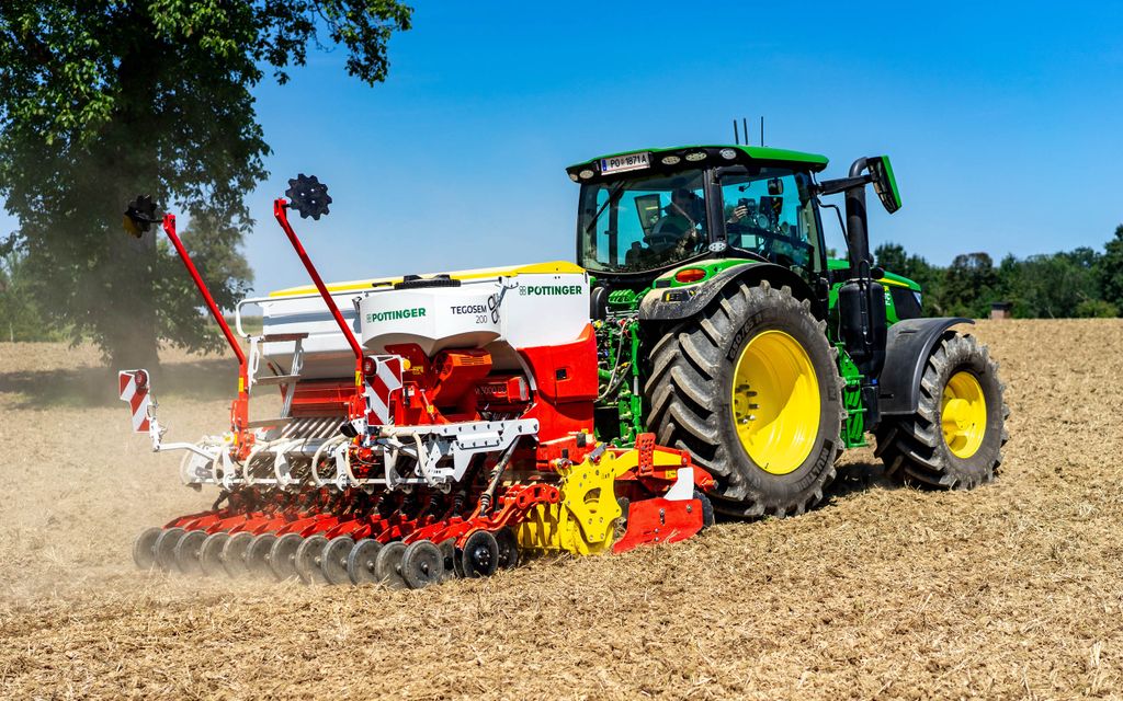 The seed hoppers are up to 25% larger on the latest Vitasem drills