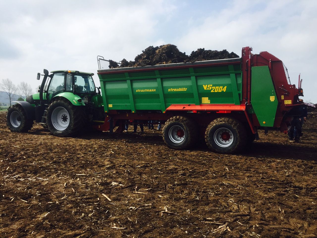 Should more tillage farmers use poultry manure as a fertiliser?