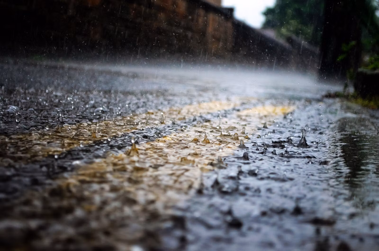 Warning to drivers as Storm Austen to bring difficult conditions ...