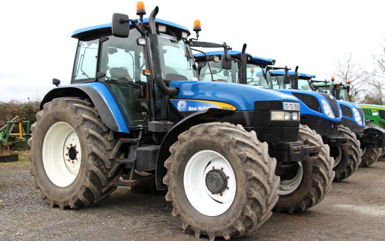 Auction of clean machinery at Mullinahone