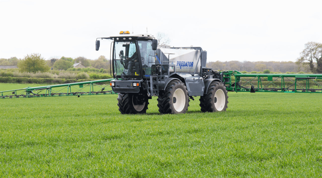 It holds 5,000L and stretches to 36m: Househam's latest tops up for 'Cereals'