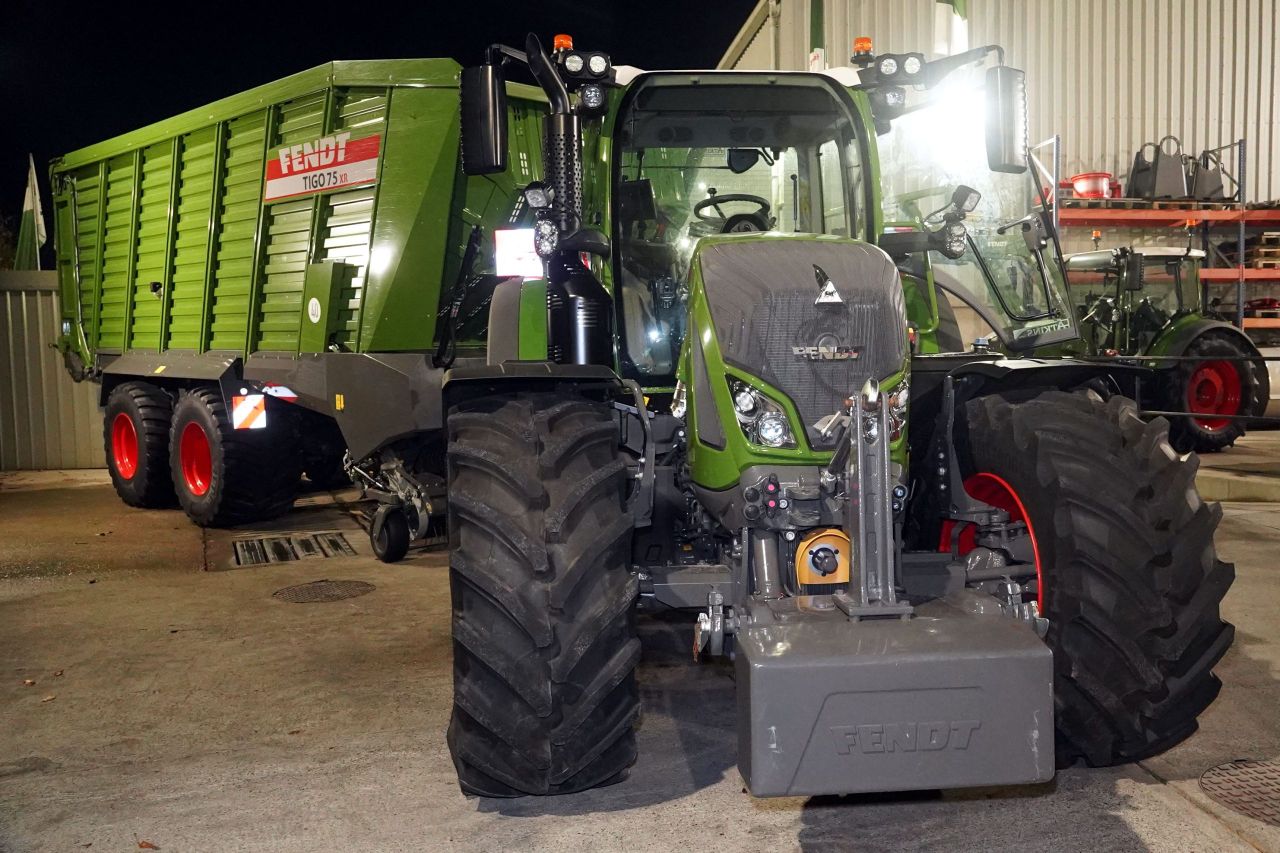 Machinery: Fendt theme at Atkins Birr open evening