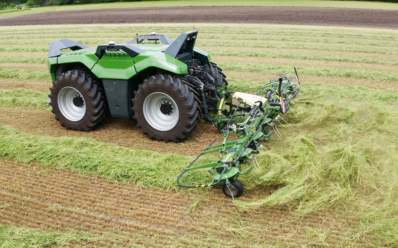 Combined Powers' first demonstration trials of autonomous tractor