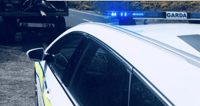 Tractor and trailer stopped by Gardai for unsecure load