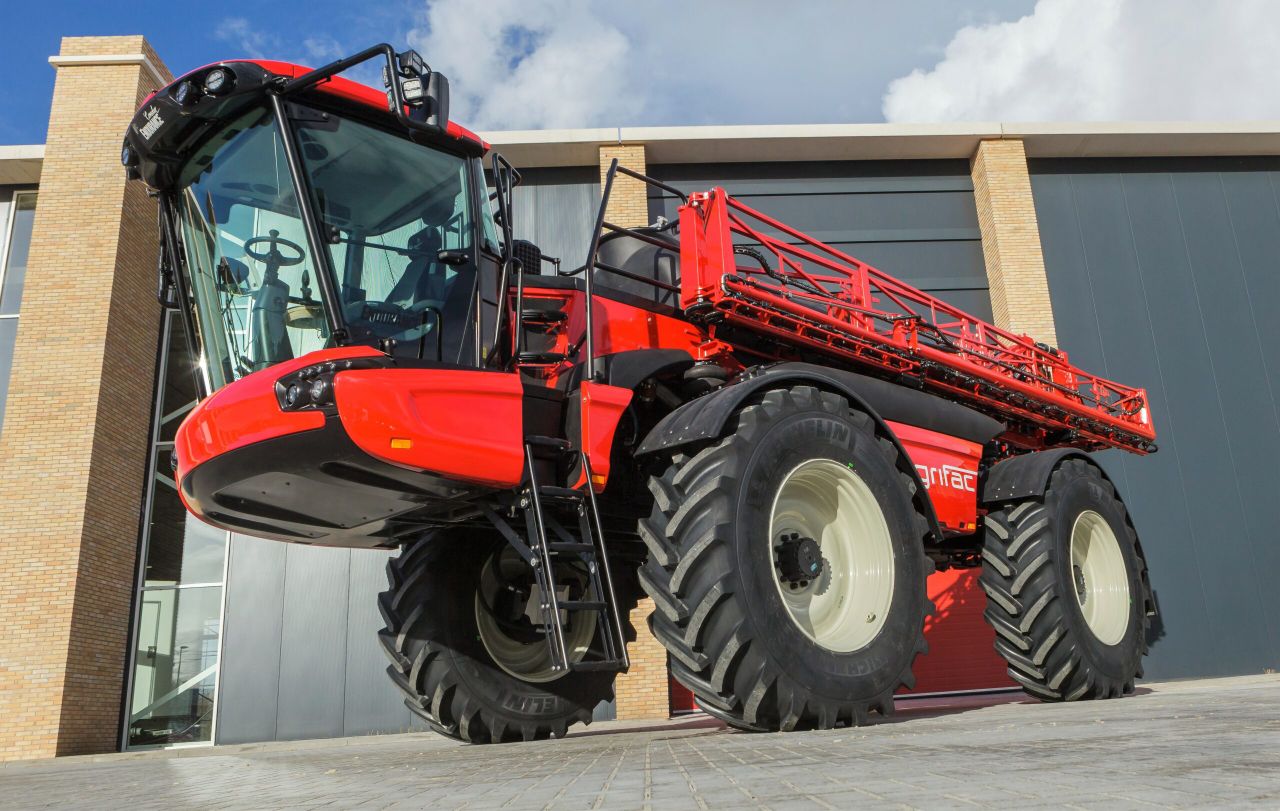 Why not 'go Dutch' with a 60kph, 8,000L sprayer?