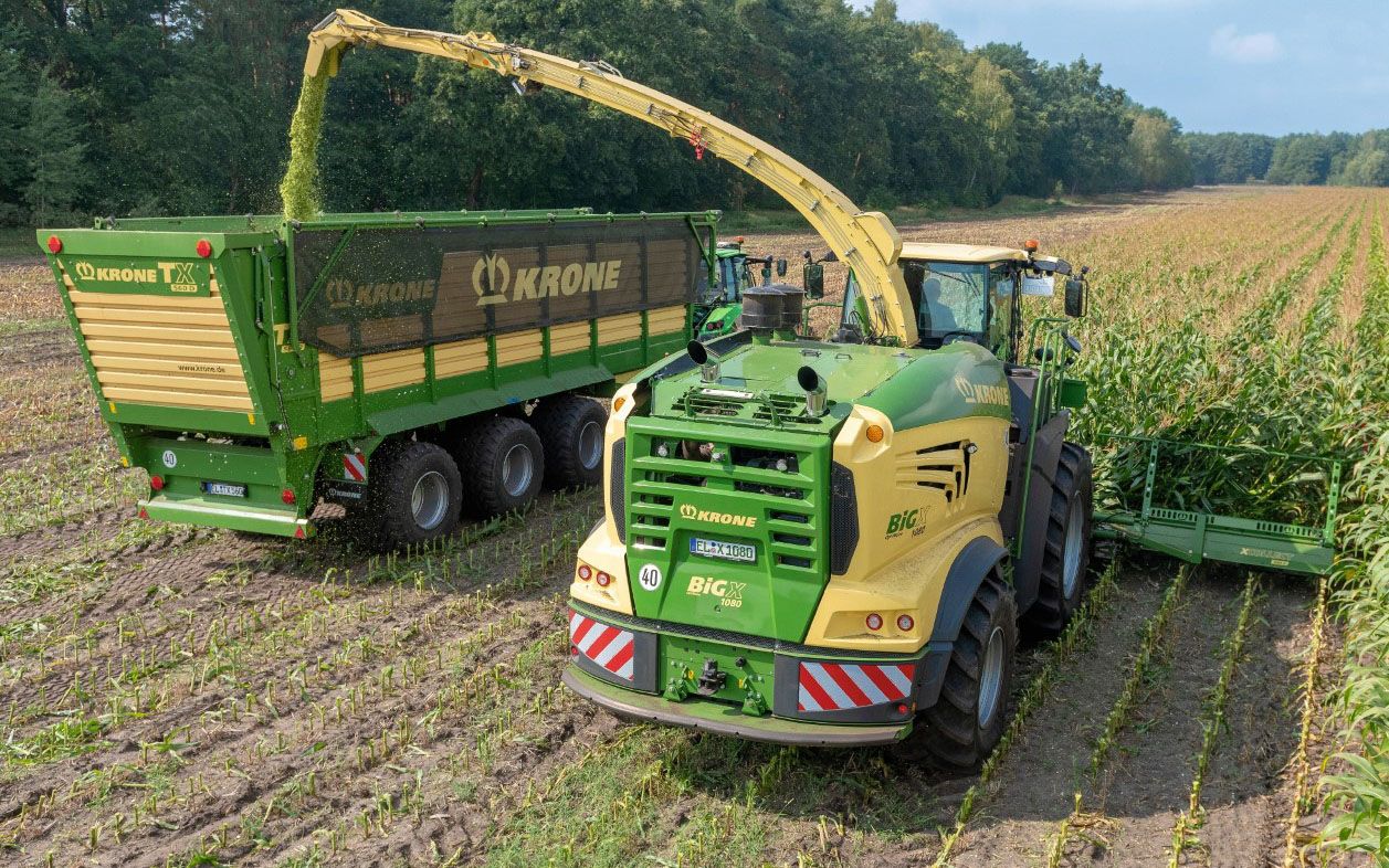 A long delivery chute is required when using the machines to their full potential in maize