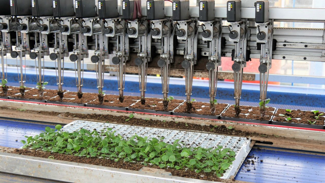 4 out of 5 UK growers say agri-robotics could help their businesses