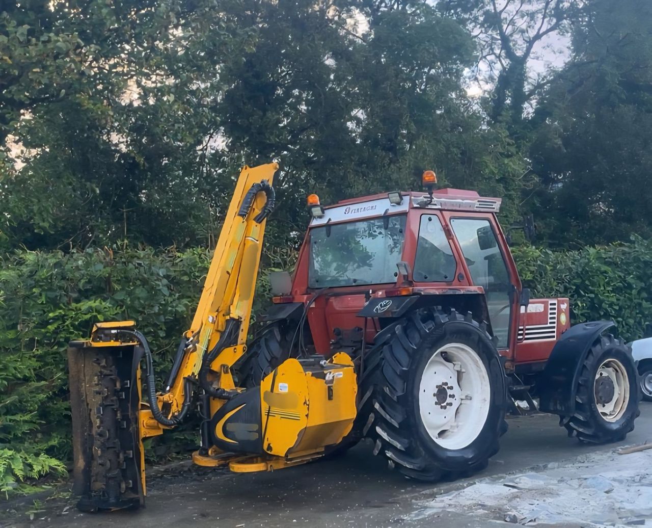 Gardaí stop tractor driver with hedge-cutter 'as he reads his texts'
