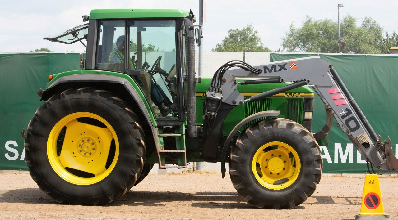 Auction report: John Deere highlights from July Cambridge sale