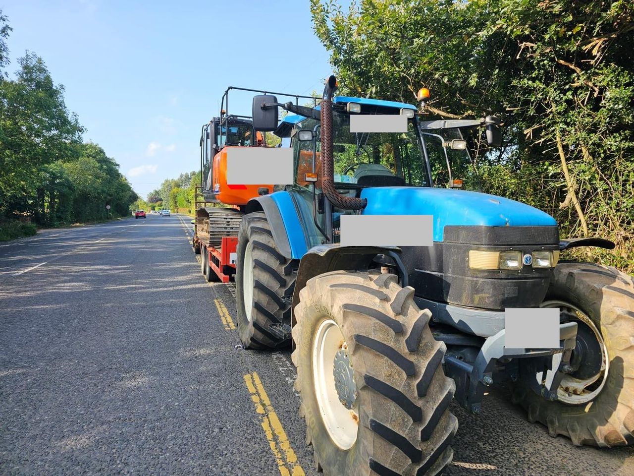 Wexford gardaí stop tractor towing an unsecured track machine