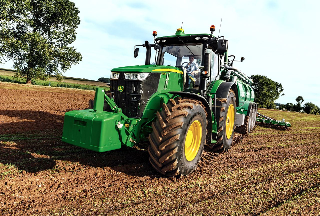 John Deere suspends shipments to Russia