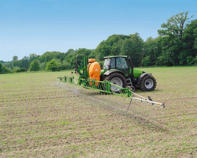 The Amazone sprayer grass men are going mad for