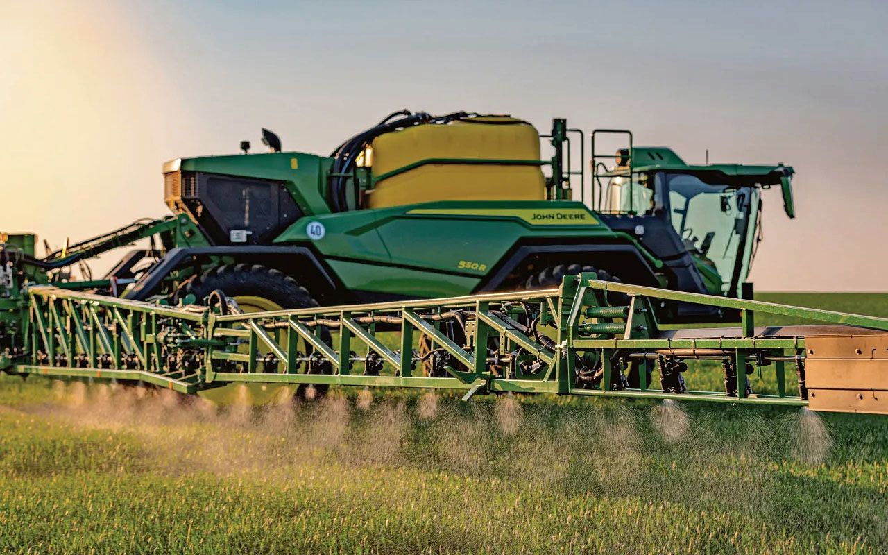 Comfort and control key to new John Deere sprayers