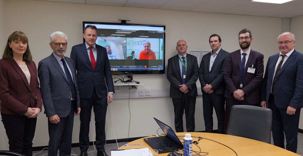 Minister welcomes first meeting of commission on generational renewal