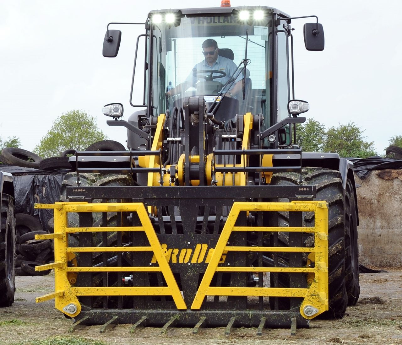 Can vehicle-to-vehicle WiFi reduce farm machinery accidents on the road?