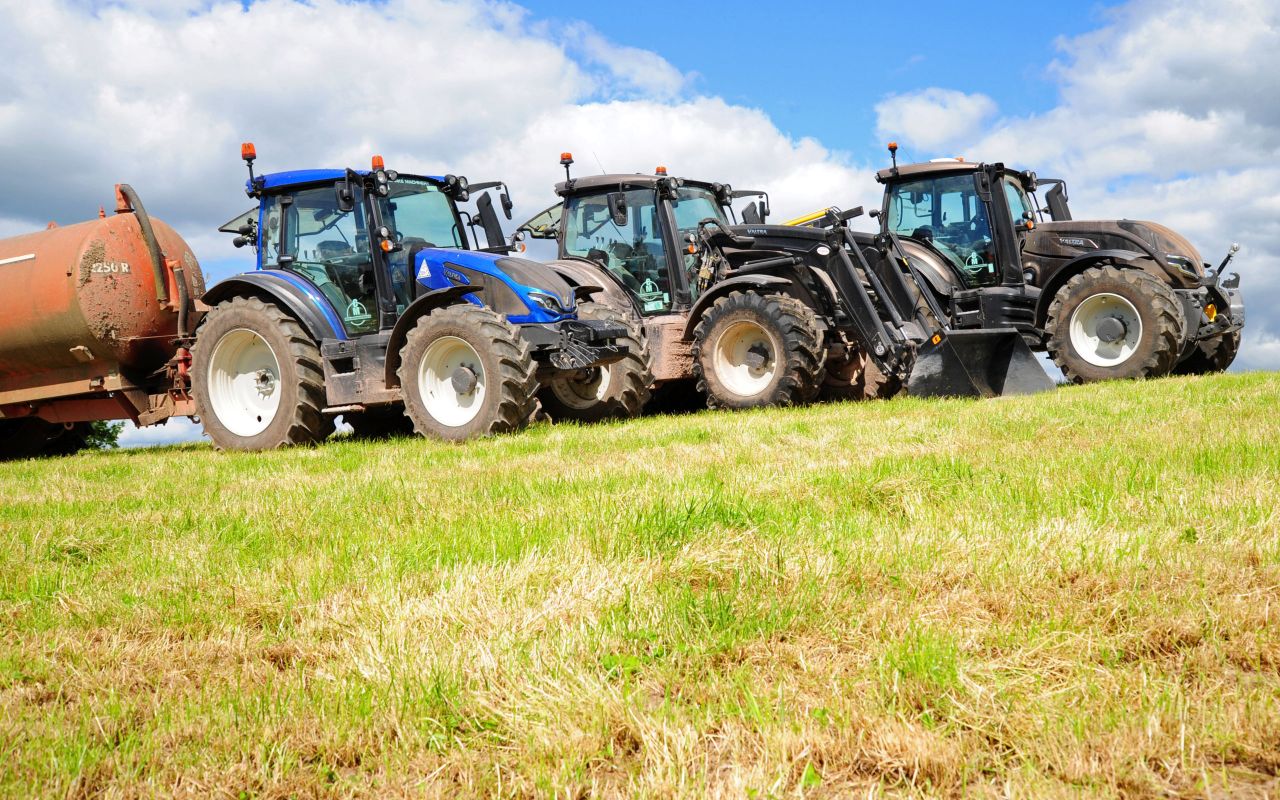 Machinery Focus: Valtra keeps students up to date on tractor technology
