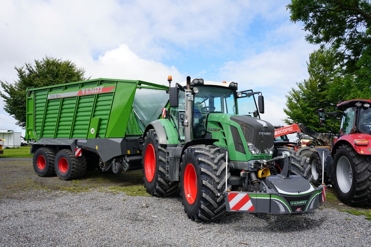 FTMTA highlights latest kit at Punchestown show