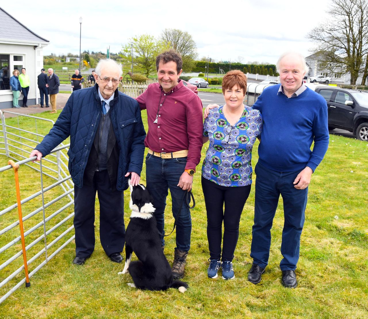 Sheepdog commands nursing home residents' interest