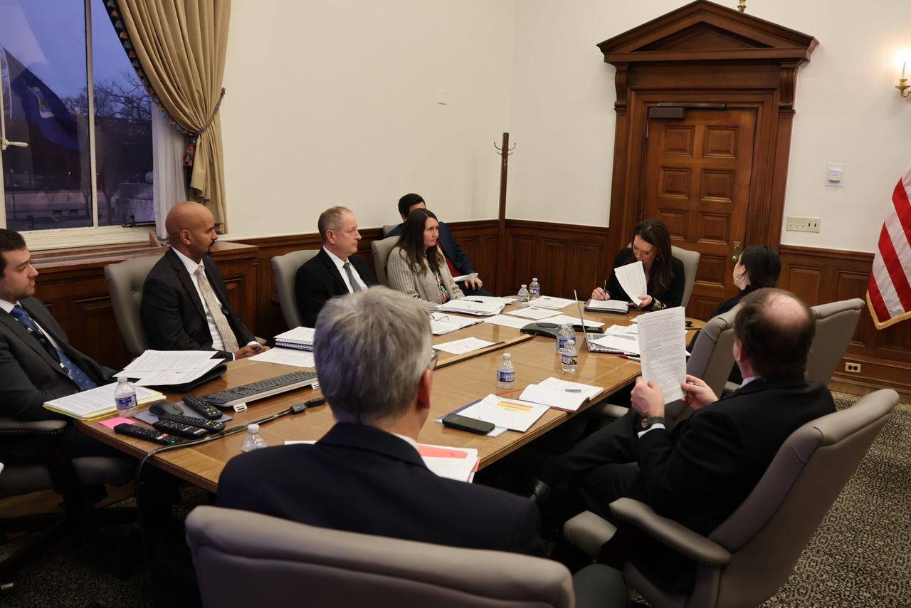 New USDA secretary seeks 'comprehensive strategy' on bird flu
