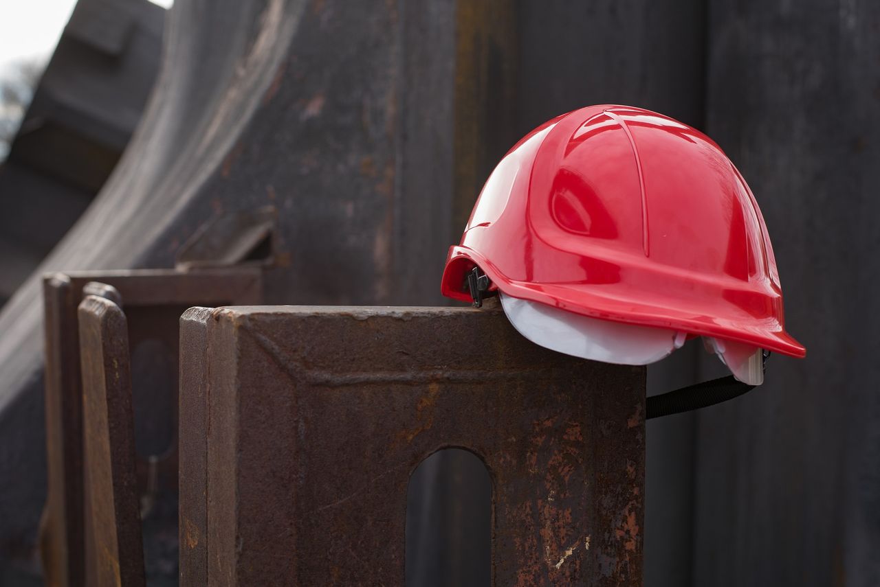 25 deaths related to farm construction work over a 9-year period
