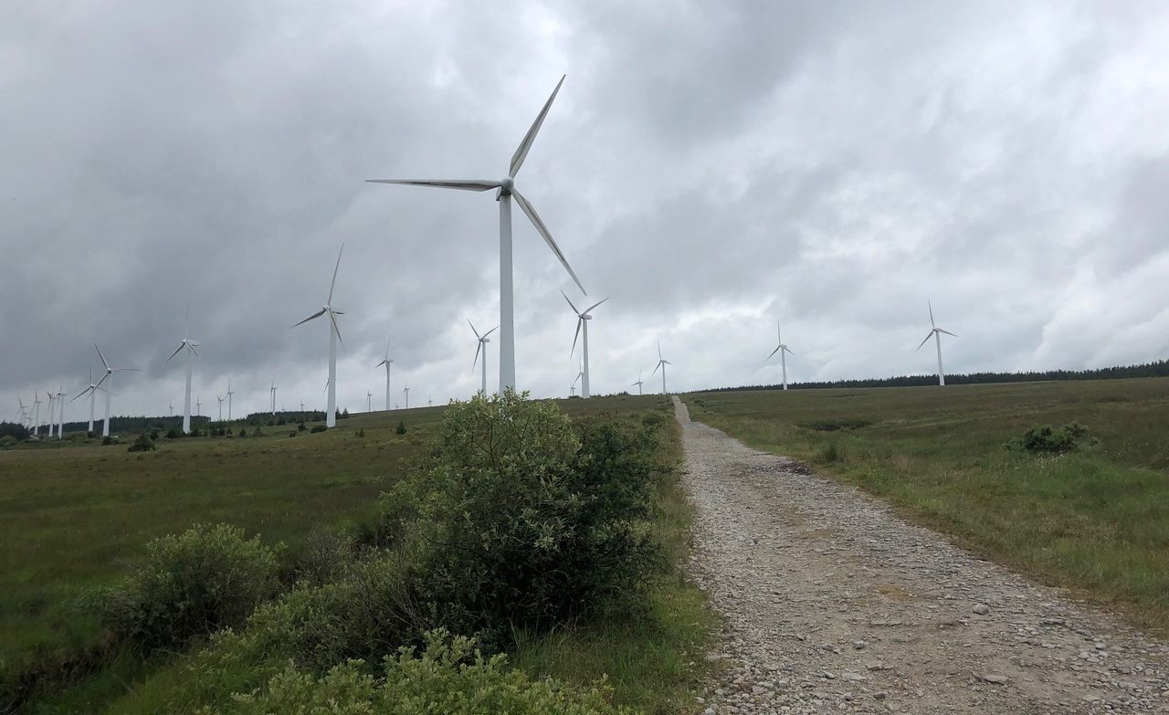 Communities 'frustrated' at lack of new wind turbine guidelines