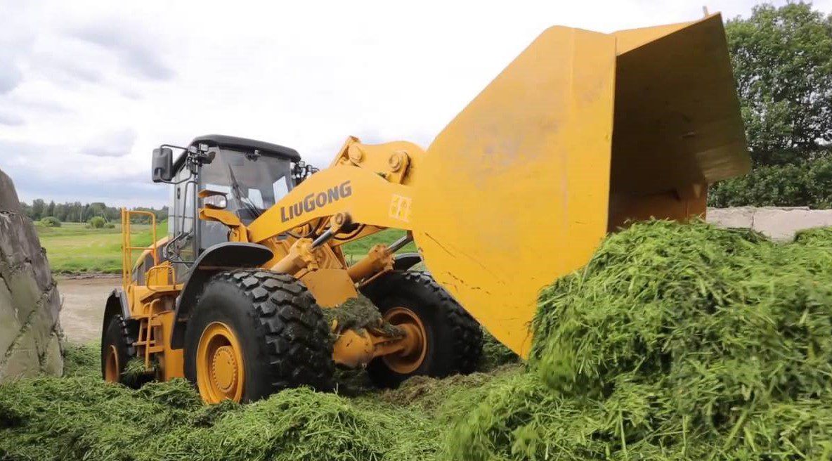 East meets west: Room for a Chinese loader on the silage pit?
