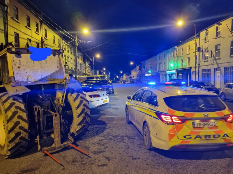 Gardaí stop 'suspected' drink driver in tractor