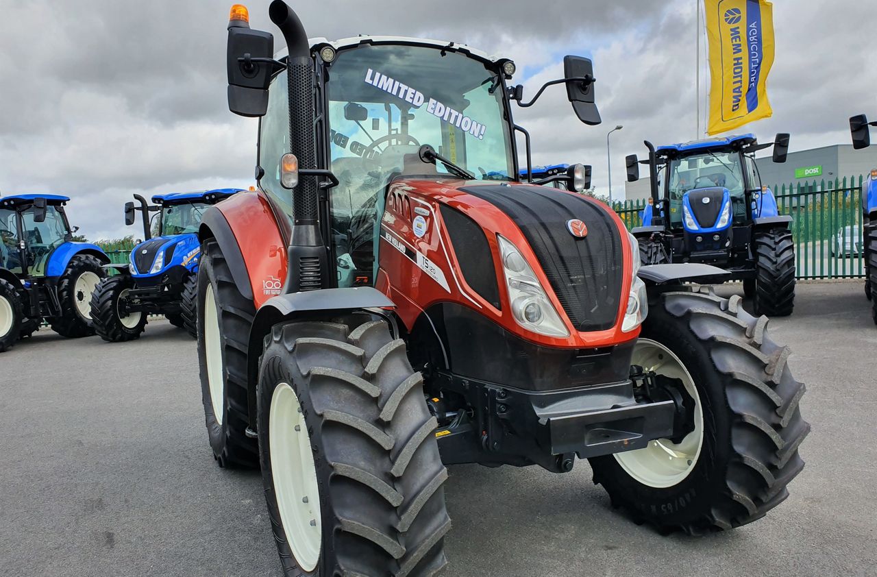 New dealer depot for New Holland opens in Carlow town
