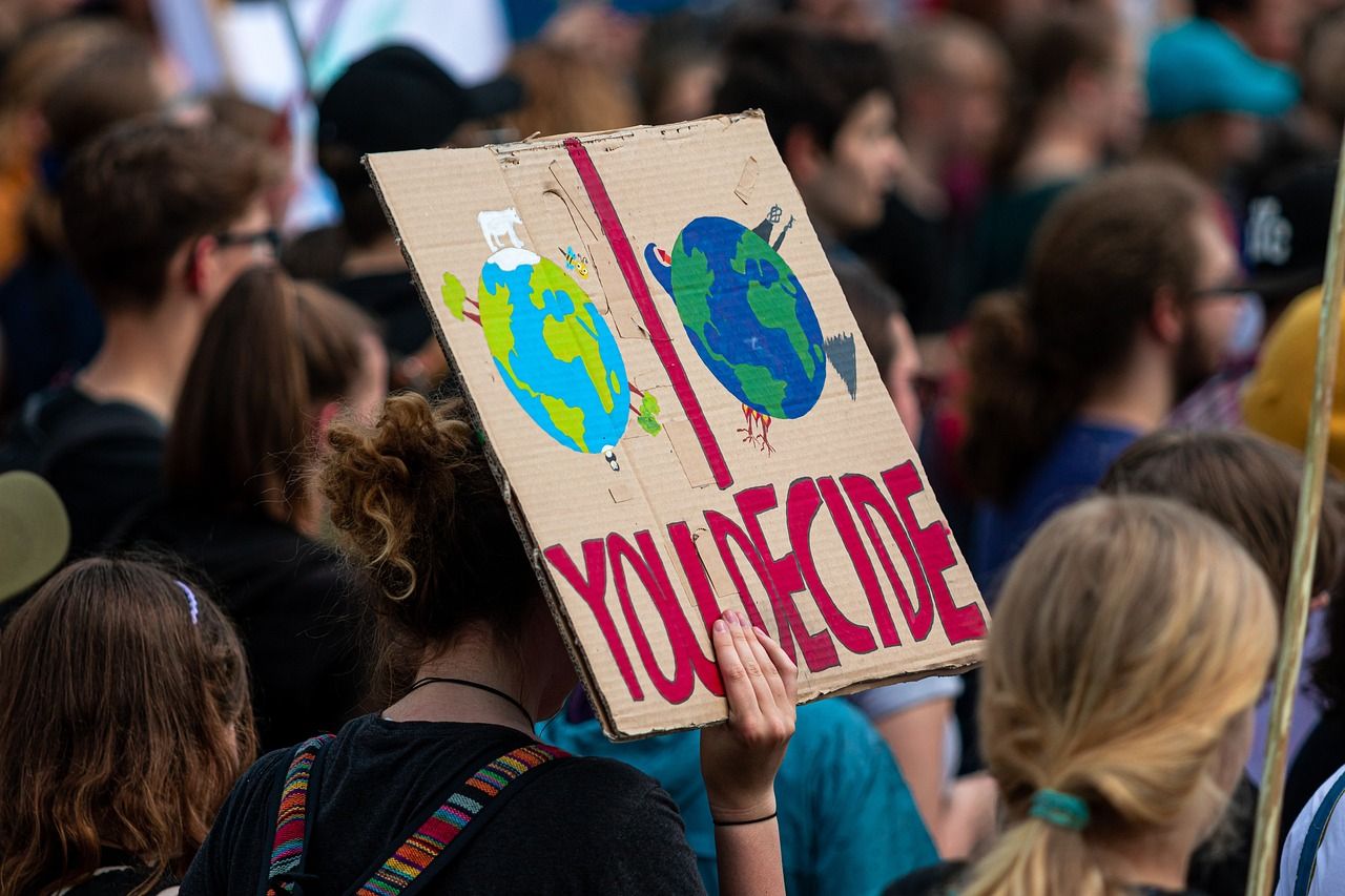 Survey: 80% of people want 'stronger' action towards climate change