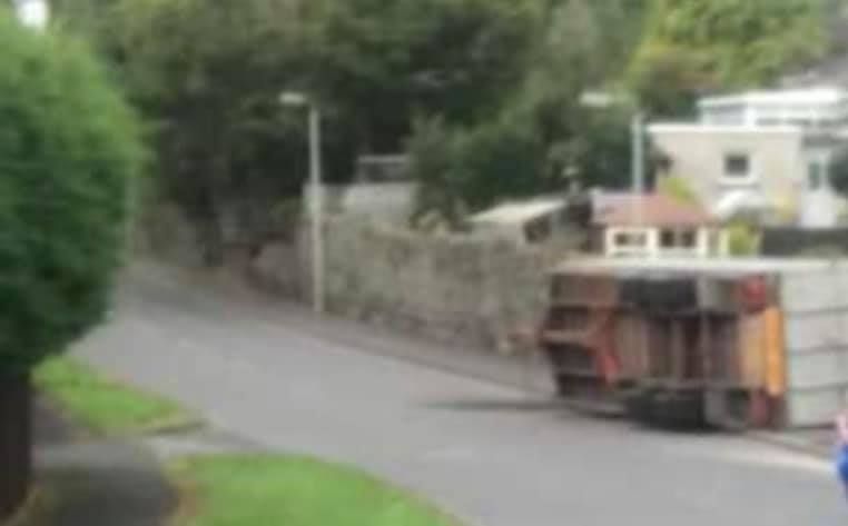 Trailer carrying livestock overturns in Armagh