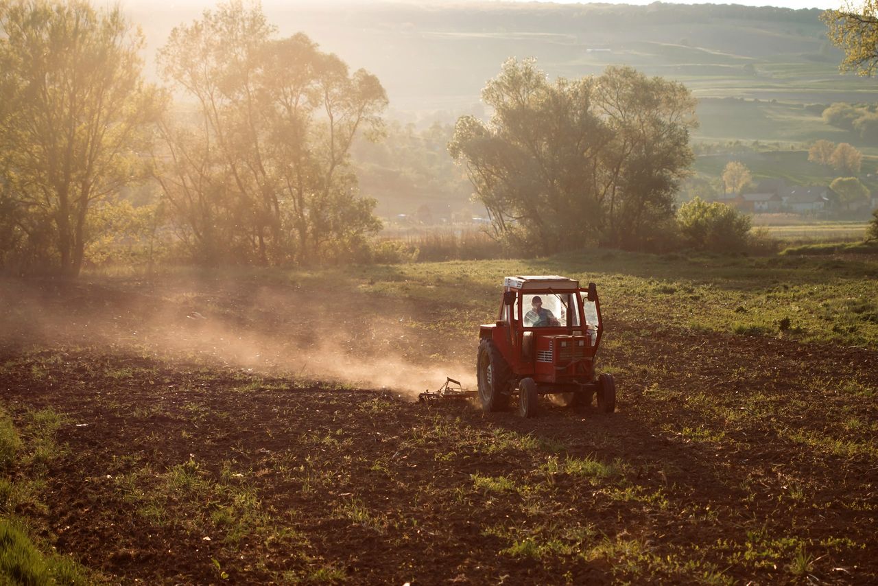 Nearly 11,000 vintage tractors paying full agri motor tax rate