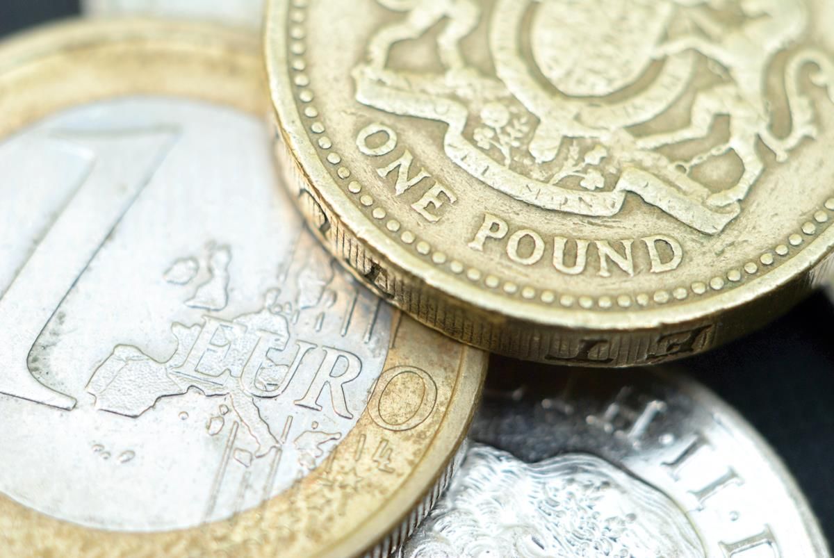 Sterling hits lowest point in eight weeks as Brexit looms