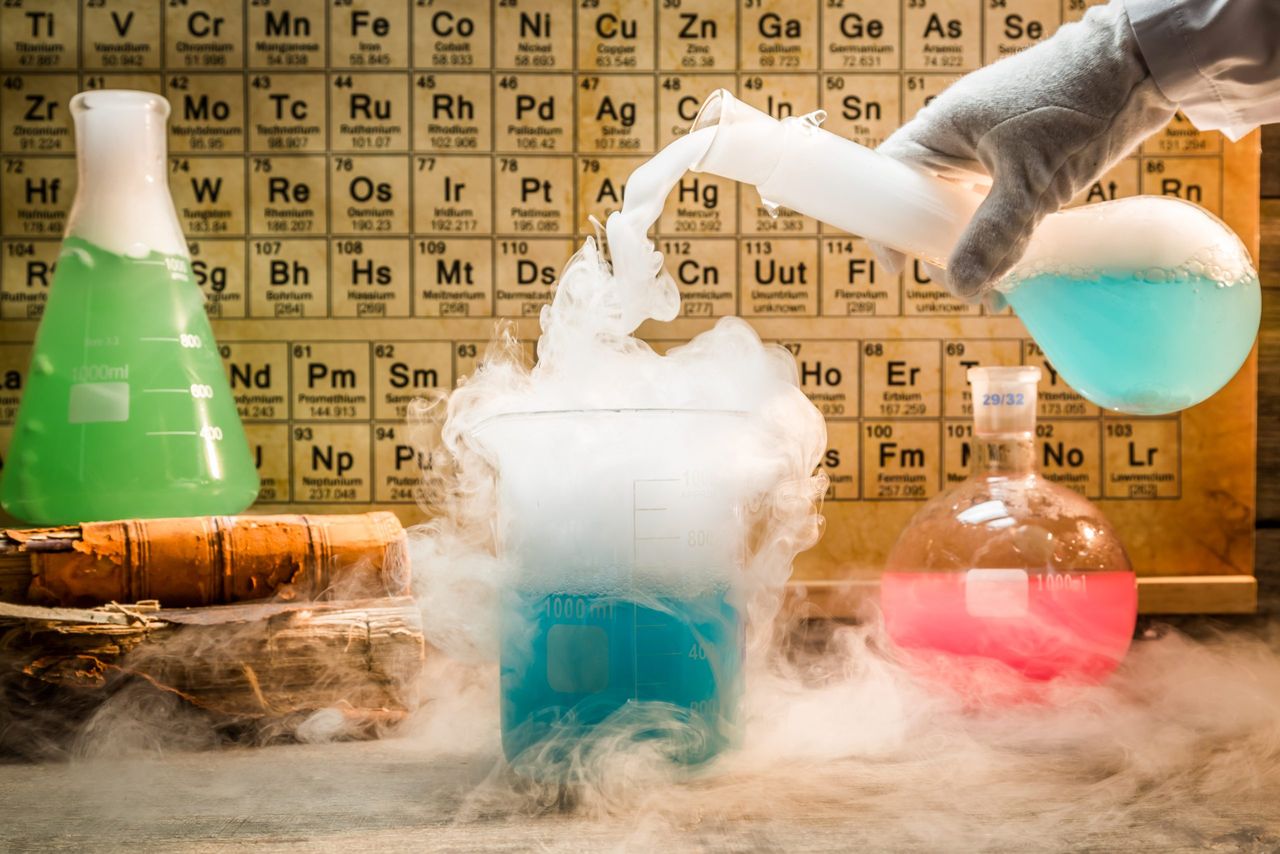 AFBI scientists design a 'chemis-tree' for Christmas