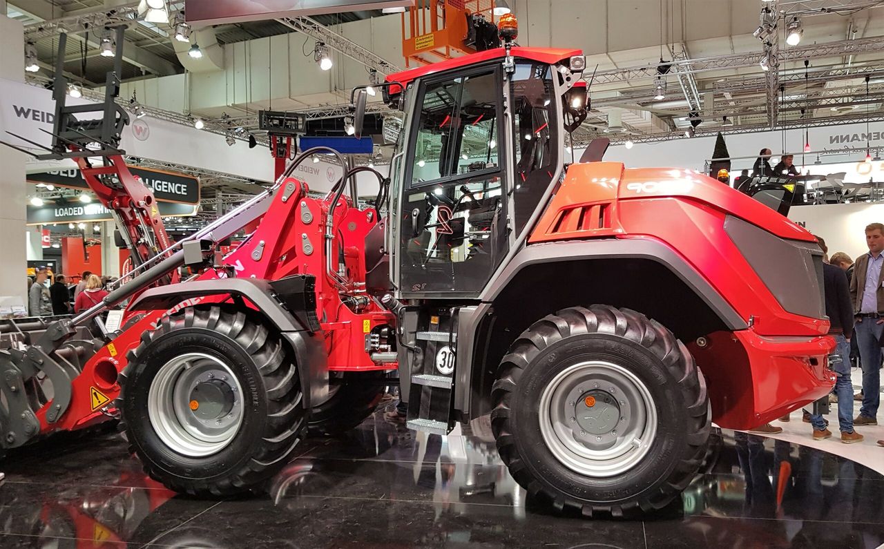Pics: A closer look at Weidemann's new, contractor-sized loader