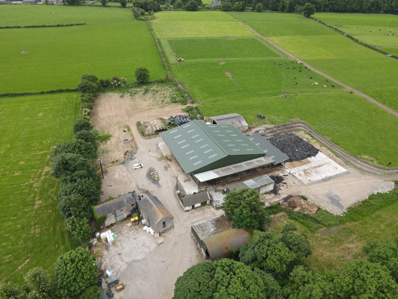 Buildings Focus: Switching to robotic milking with the help of an underpass in Tipperary