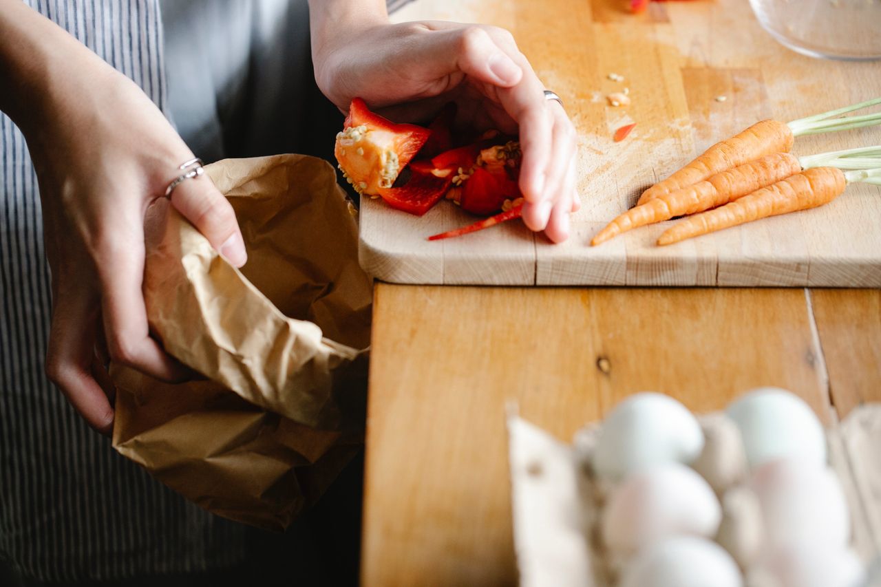 Proposals for food waste reduction initiatives sought