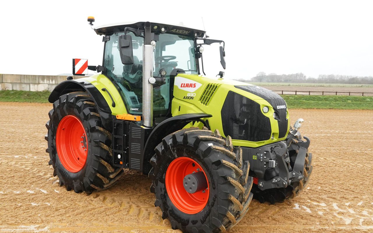 Claas connect puts all farm data into the same pot